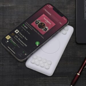 Power Bank 10.000mAh com Carregamento via Indução ou via Cabo - CK04051
